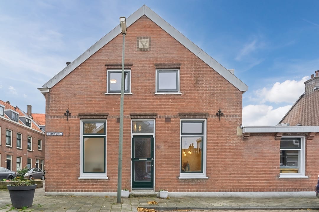 Photo 46 of Brielsestraat 1