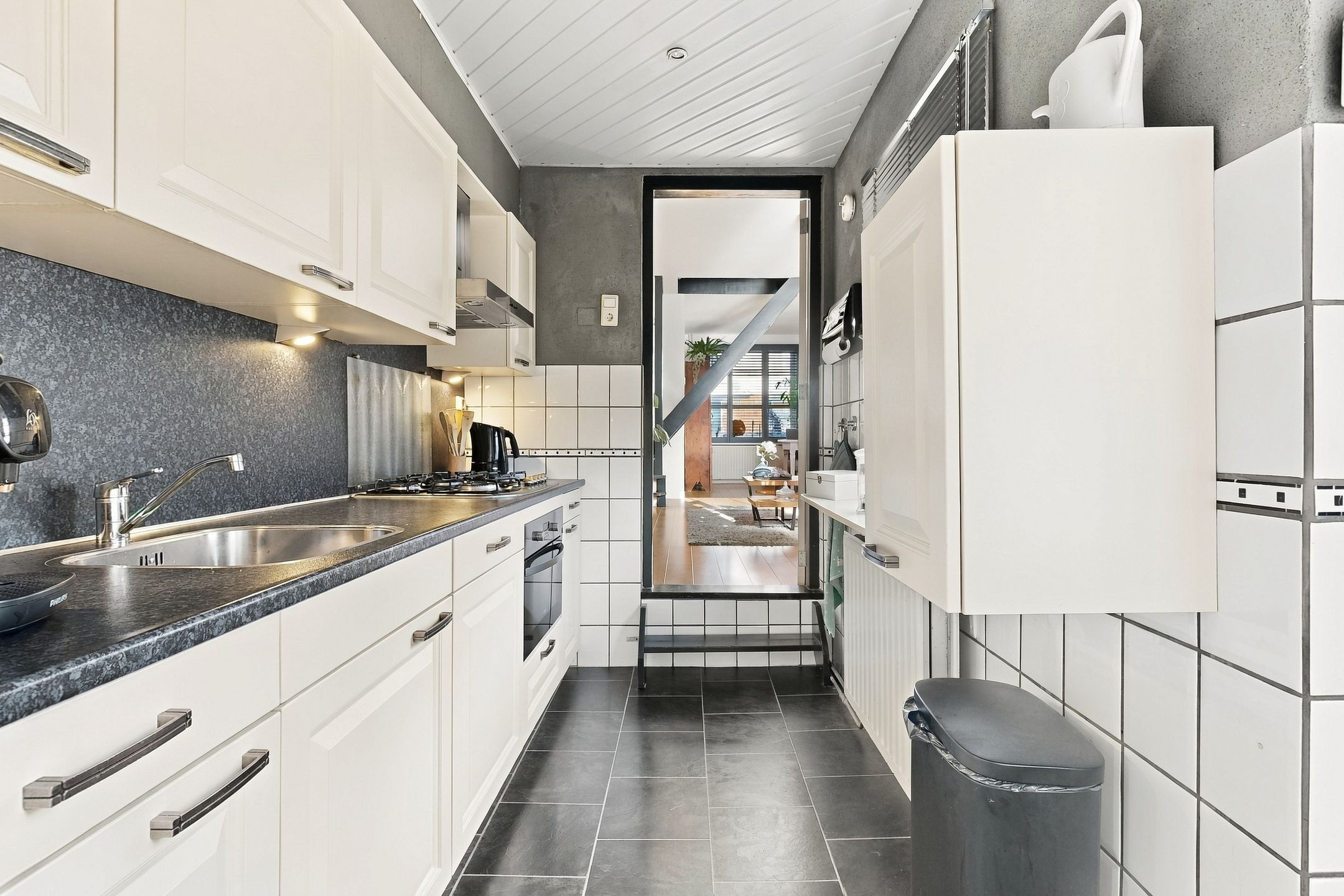 Photo 6 of Leliestraat 20