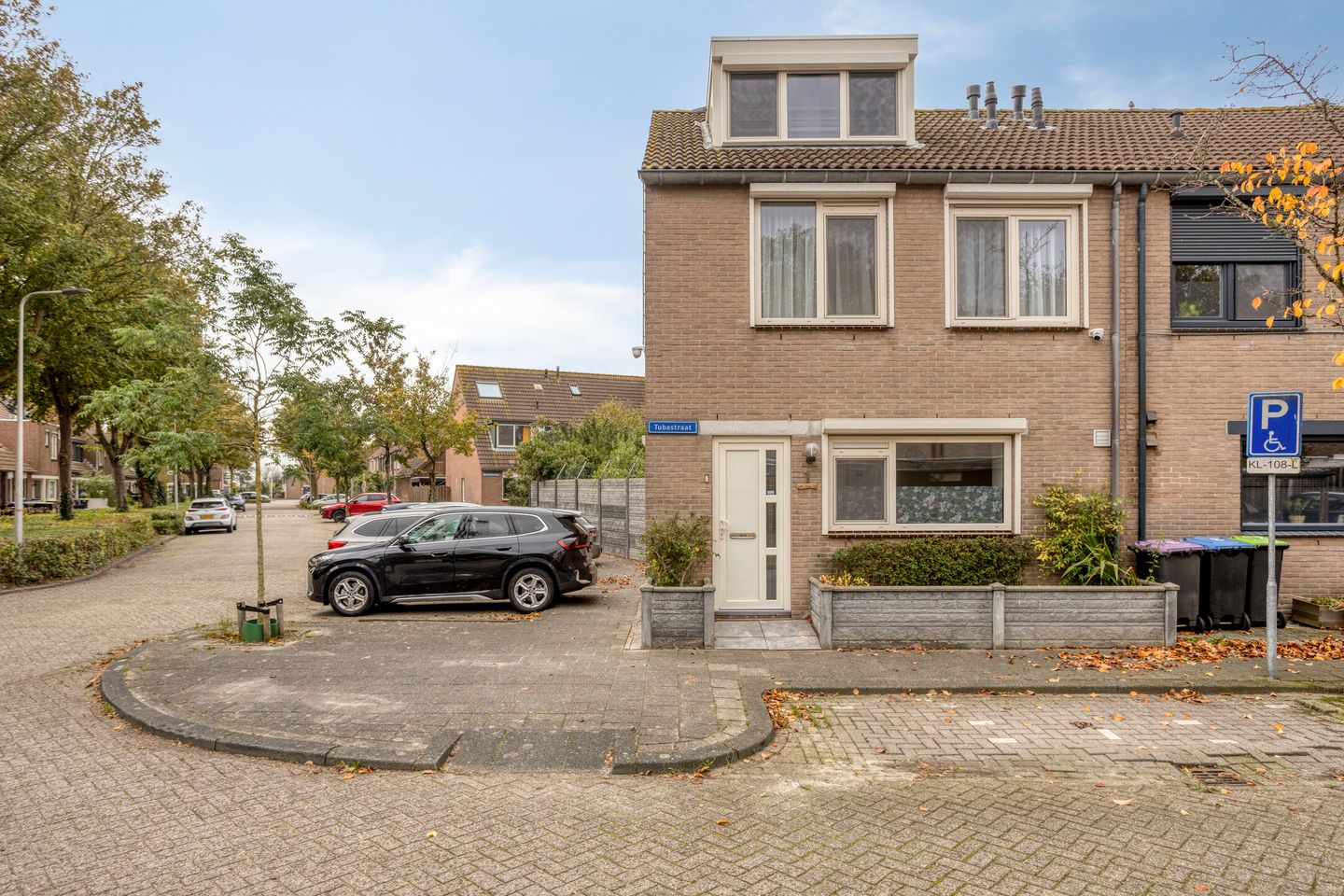 Photo 34 of Tubastraat 1