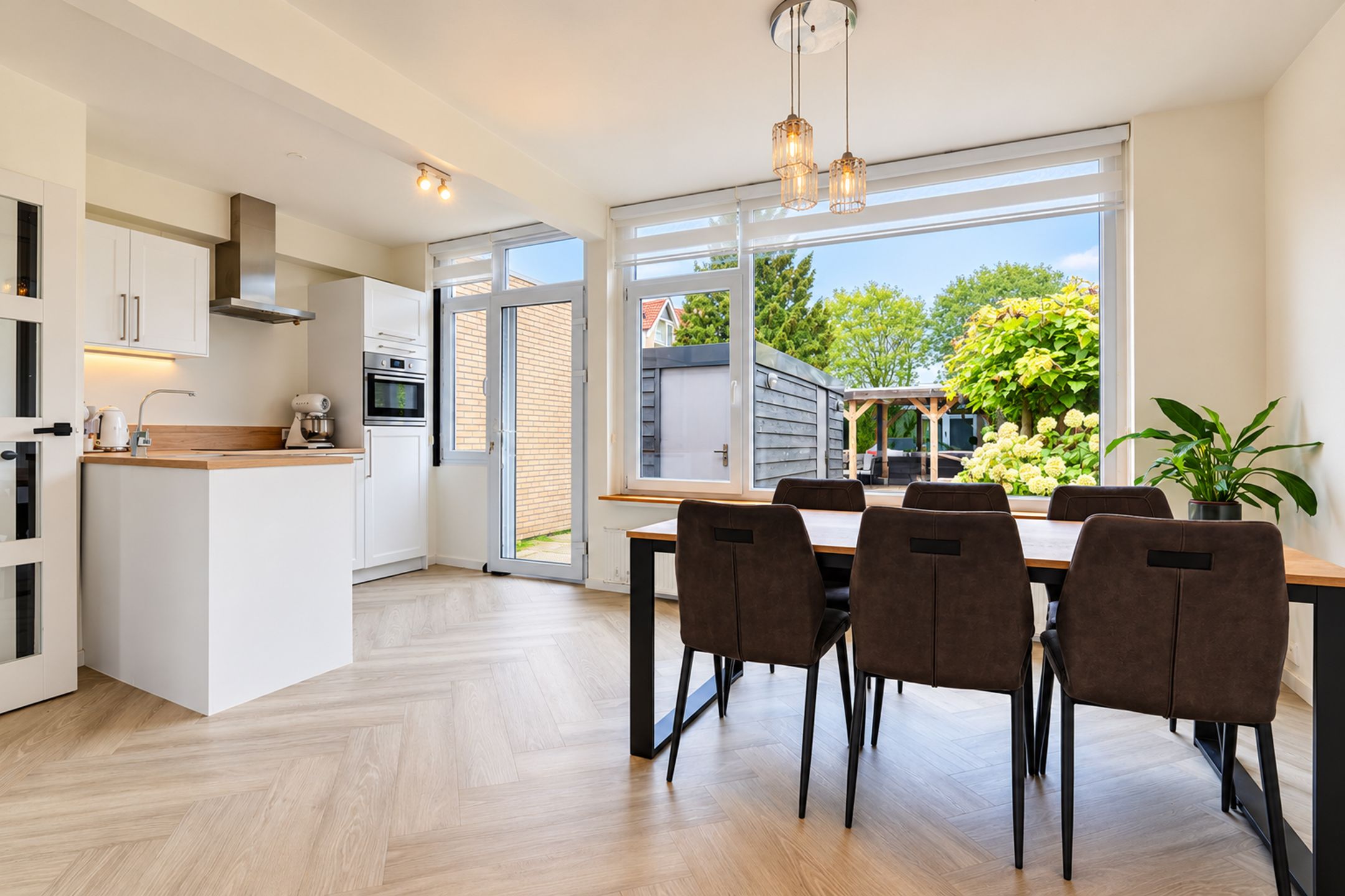 Photo 18 of Leeuwerikstraat 16