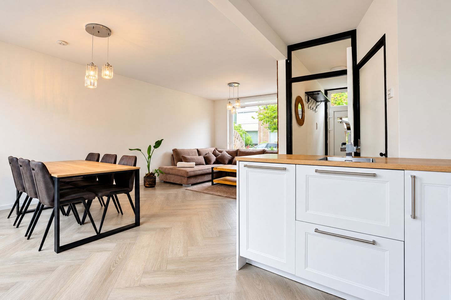 Photo 19 of Leeuwerikstraat 16