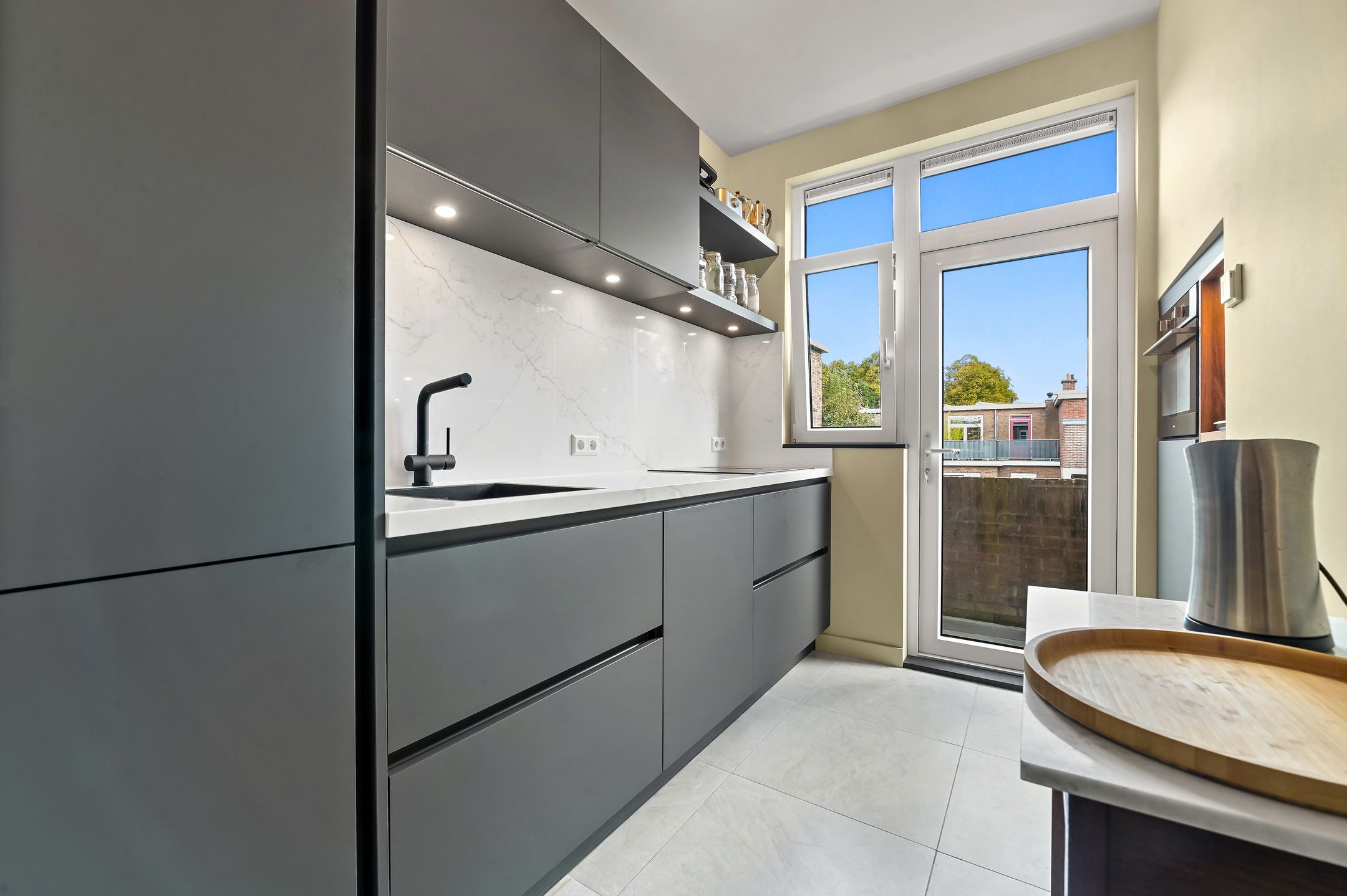 Photo 12 of Cornelis van der Lijnstraat 58