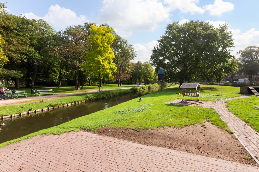 Photo 47 of Emmastraat 107