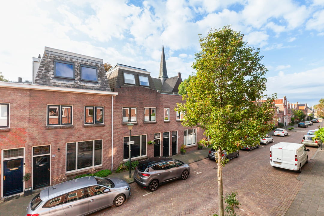 Photo 43 of Emmastraat 107
