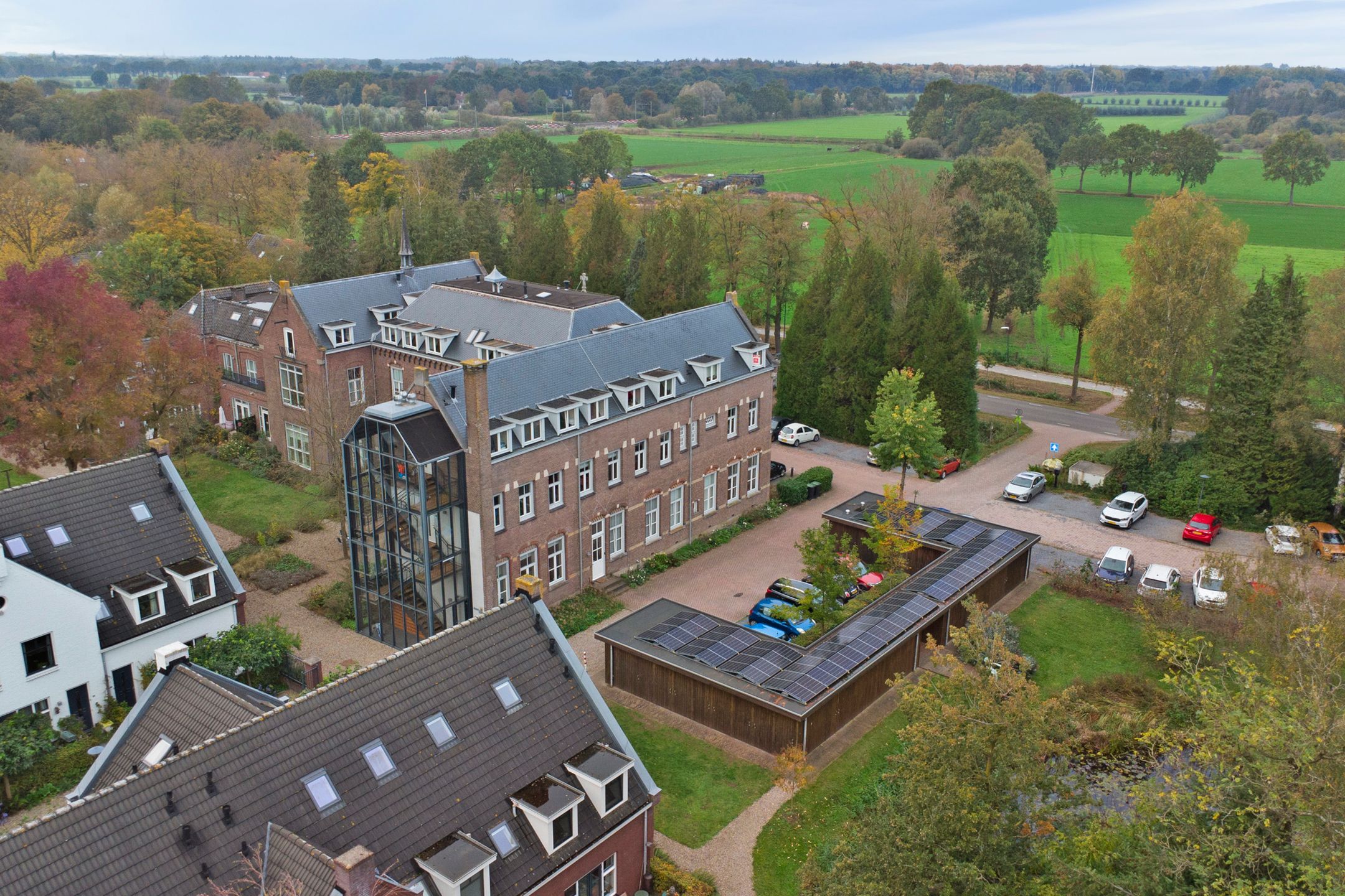 Foto 33 van Sancta Monica 19