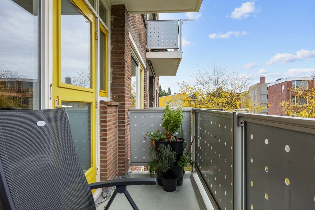 Photo 38 of Jacob van Ruysdaelstraat 40
