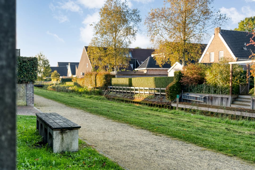 Photo 43 of Weidelint 42