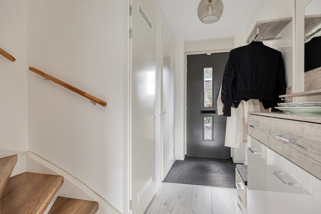 Photo 17 of Cornelis van der Loostraat 1