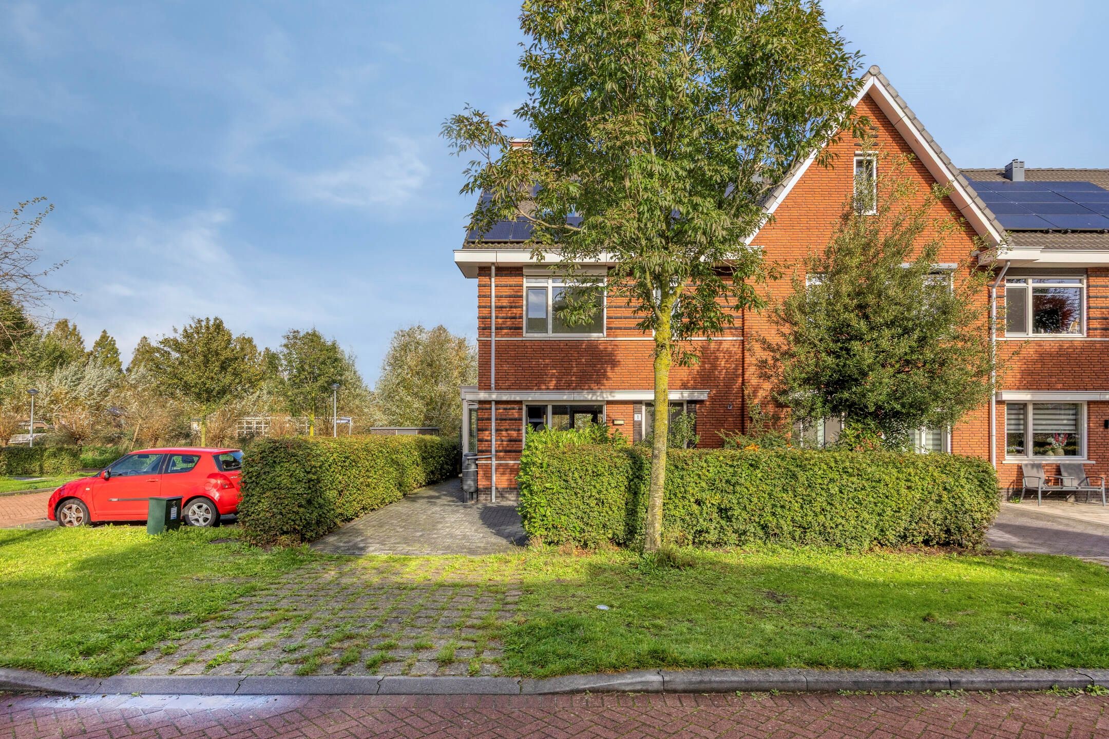 Photo 12 of Cornelis van der Loostraat 1