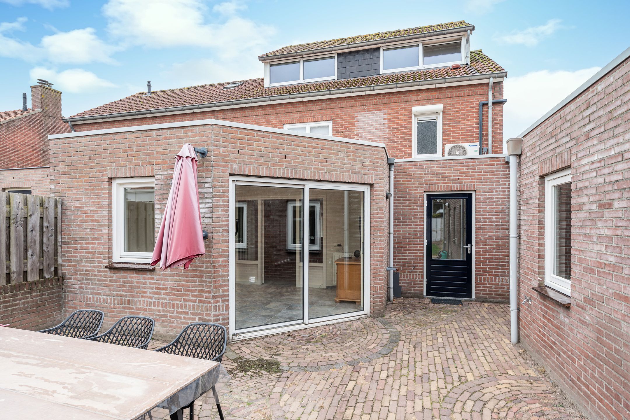 Photo 30 of Schoolstraat 16