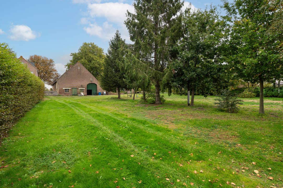 Photo 2 of van der Duinstraat 57