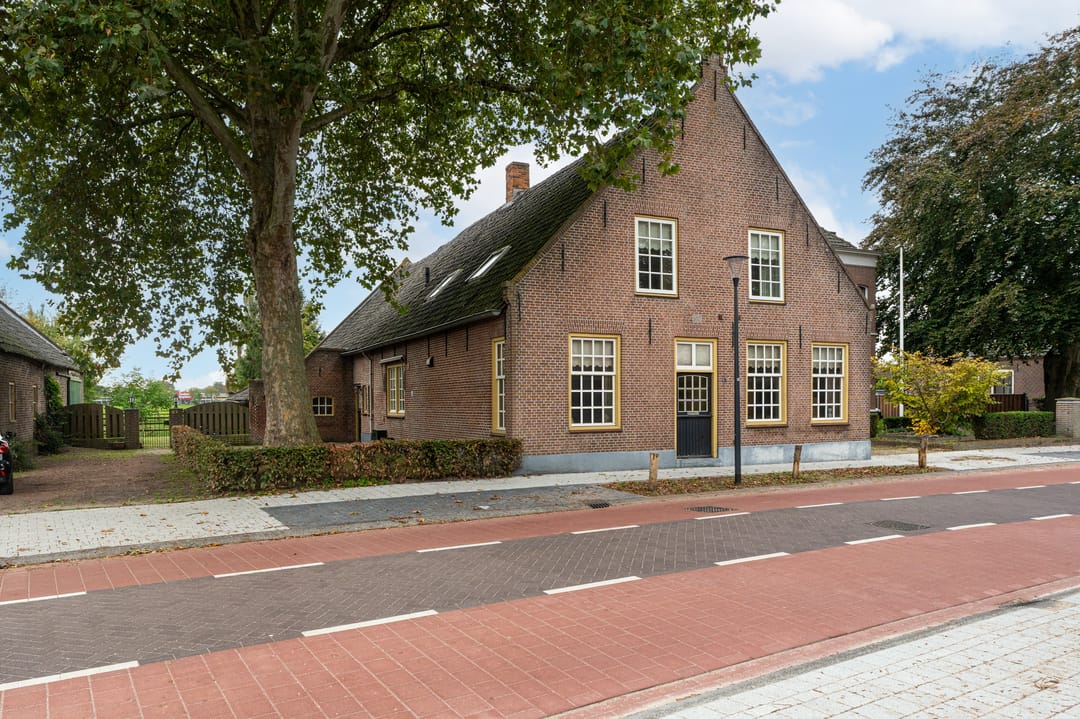 Photo 1 of van der Duinstraat 57