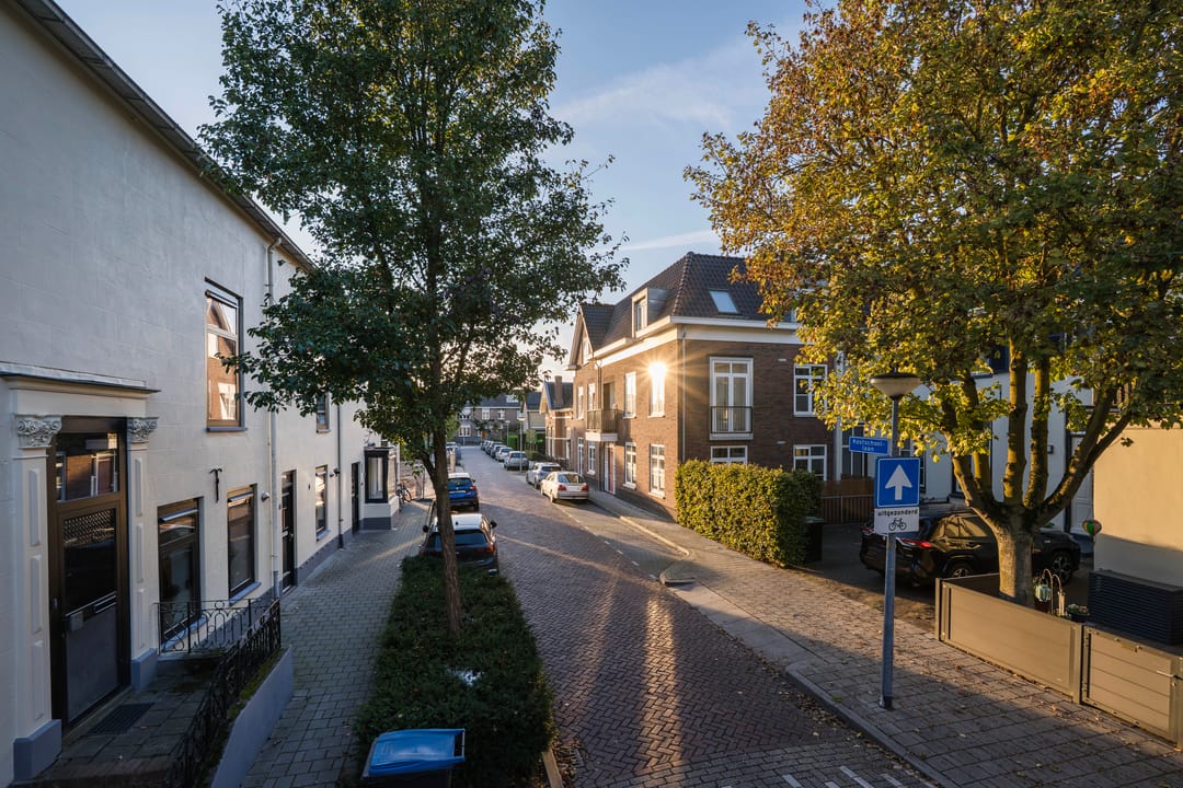 Photo 31 of Kostschoollaan 5-A