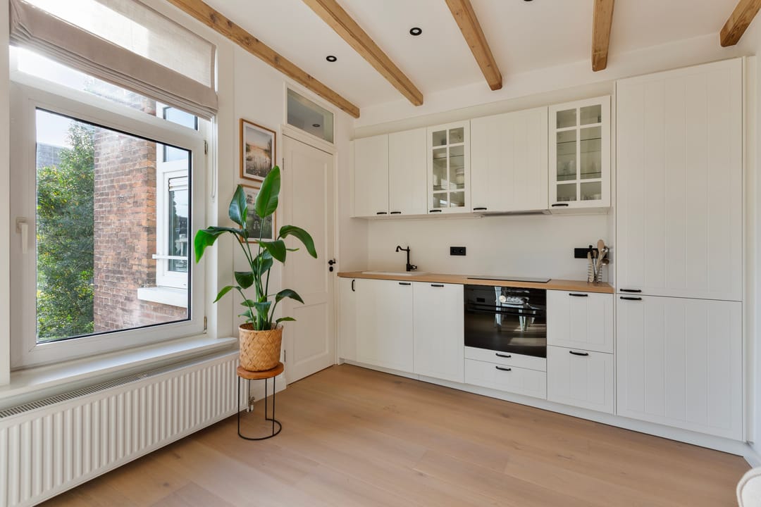 Photo 8 of Tolstraat 138-1L
