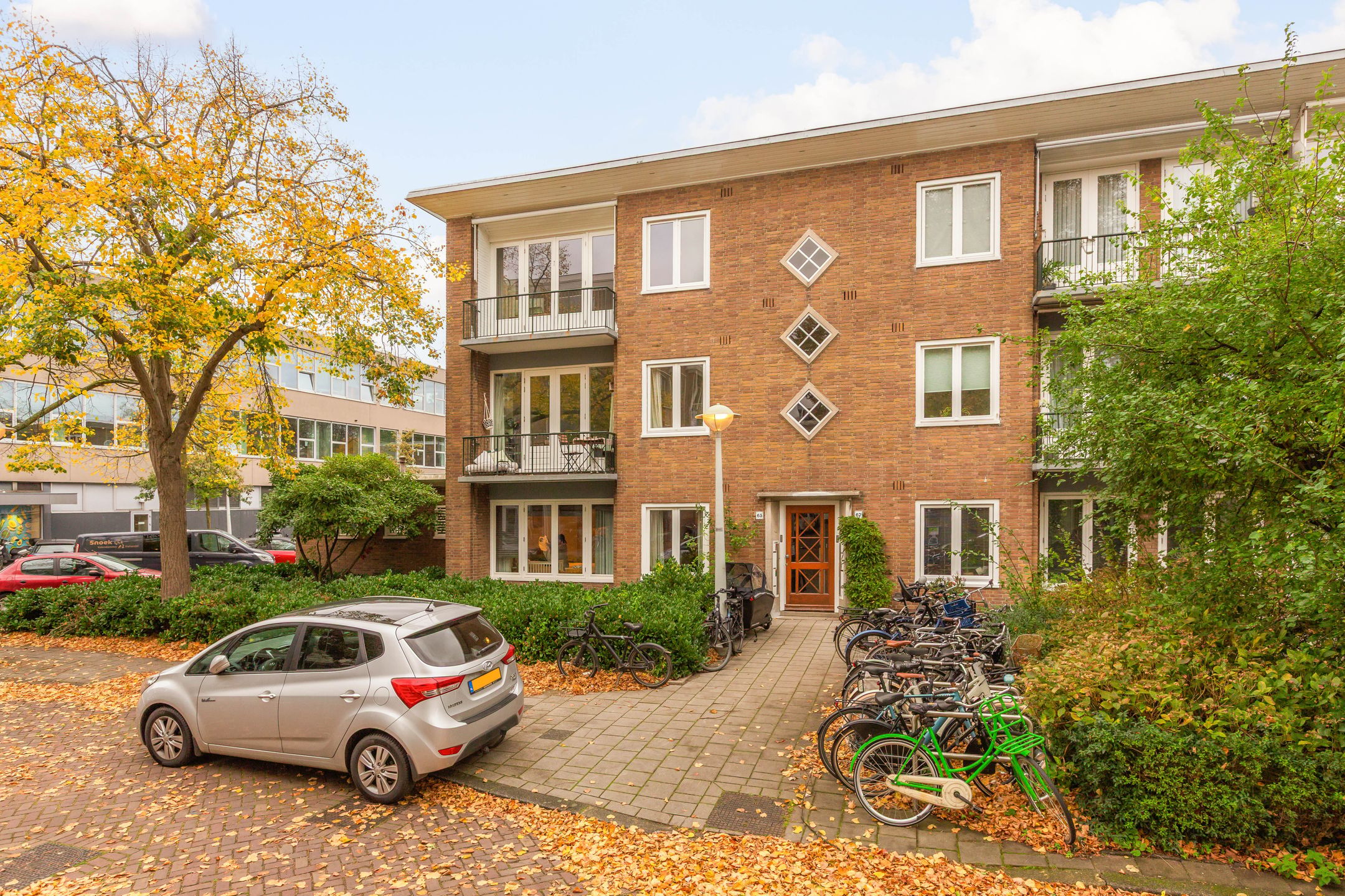 Photo 6 of Helmholtzstraat 65-1