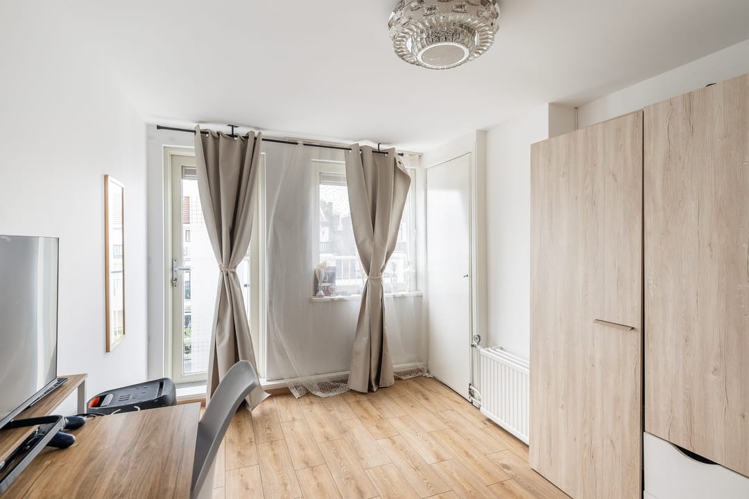 Photo 31 of Paulus Potterstraat 9