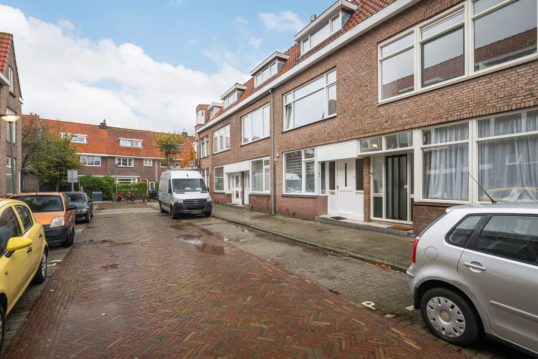 Photo 37 of Paulus Potterstraat 9