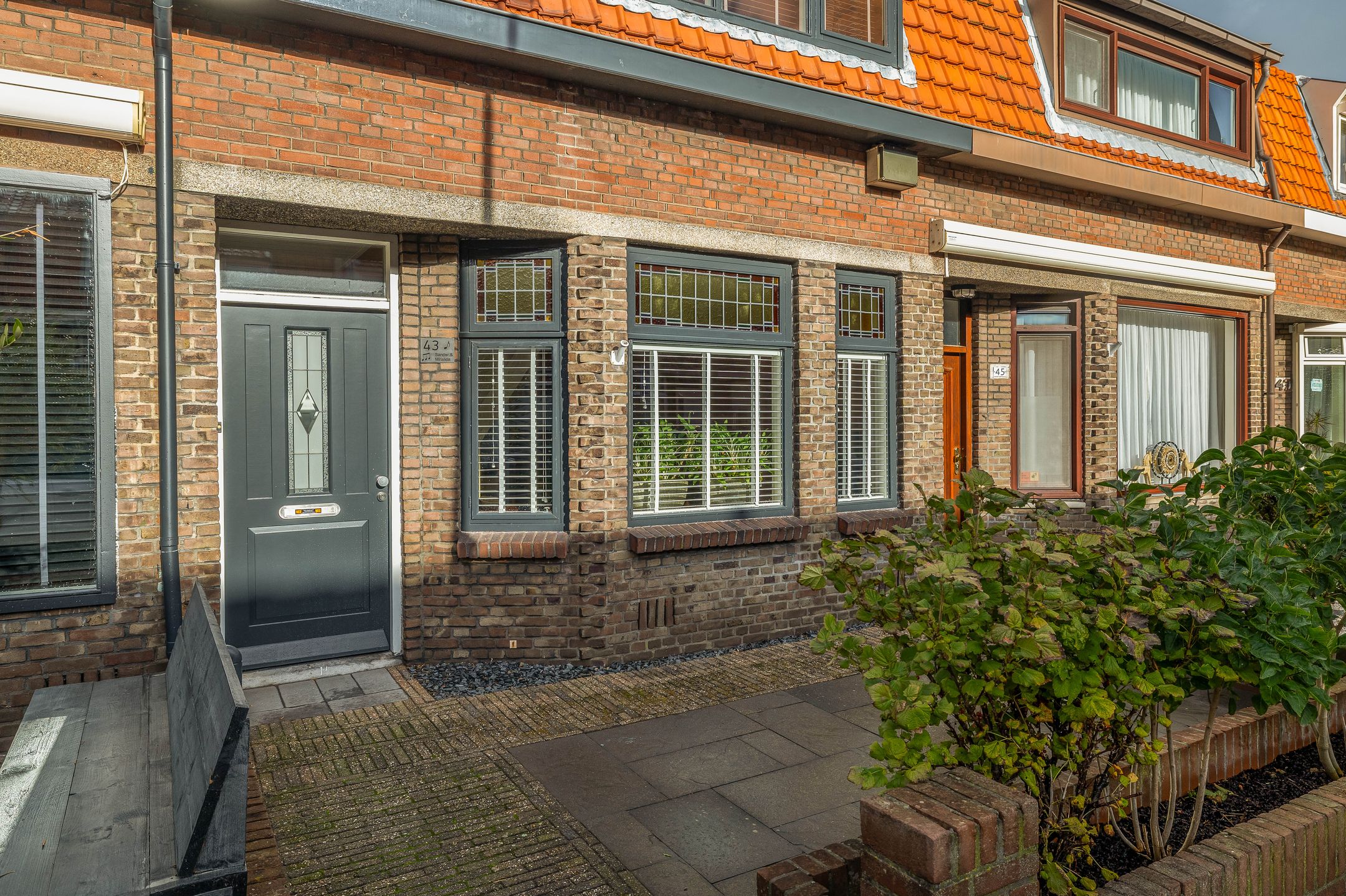 Photo 6 of Duiventorenstraat 43