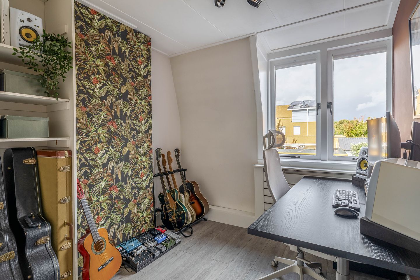 Photo 34 of Duiventorenstraat 43
