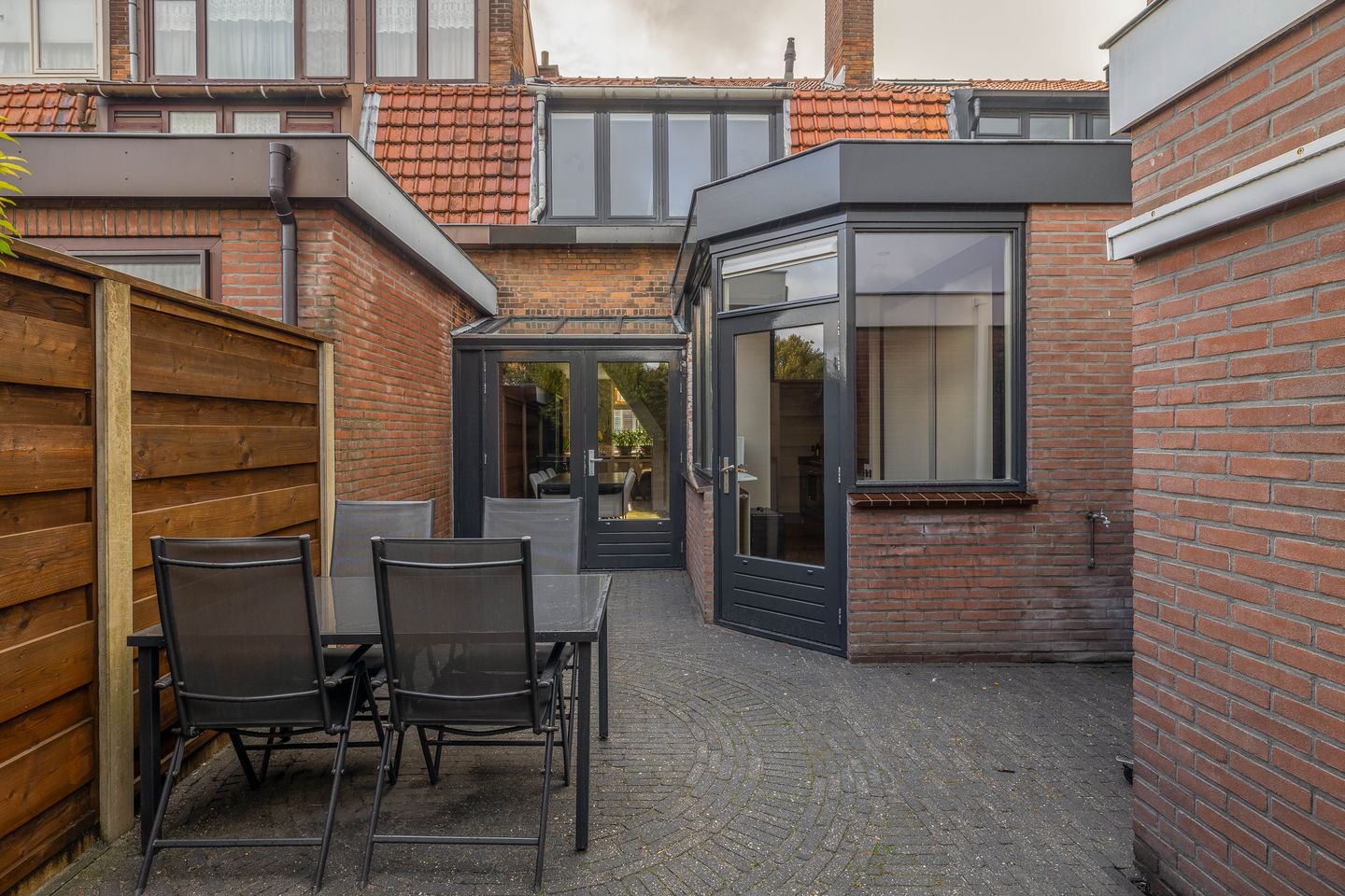 Photo 25 of Duiventorenstraat 43