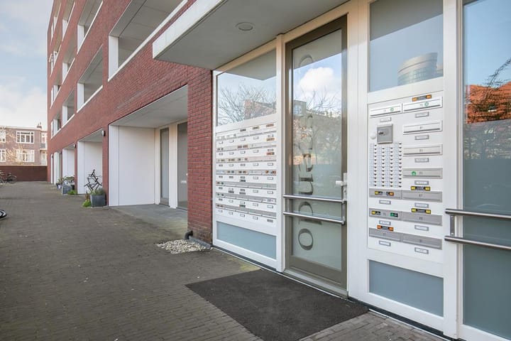 Photo 2 of Veilingstraat 57