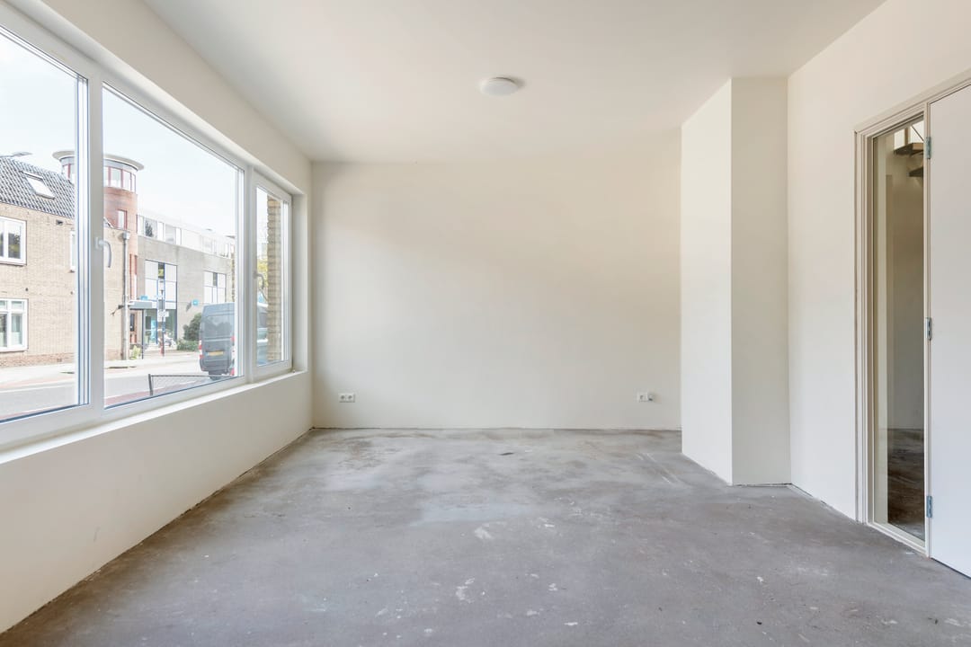 Photo 17 of Leeuwenstraat 2