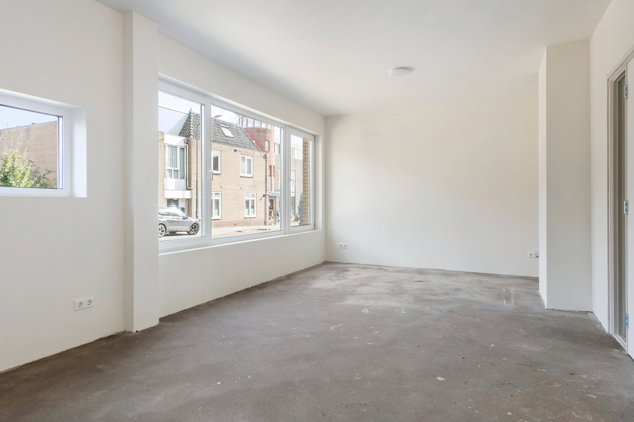 Photo 18 of Leeuwenstraat 2