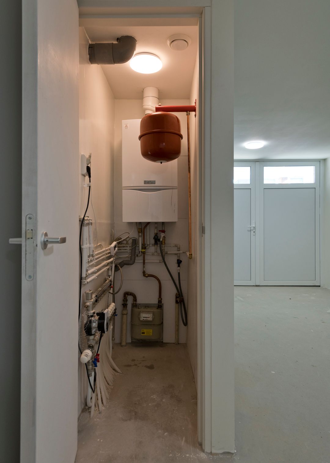 Photo 13 of Leeuwenstraat 2