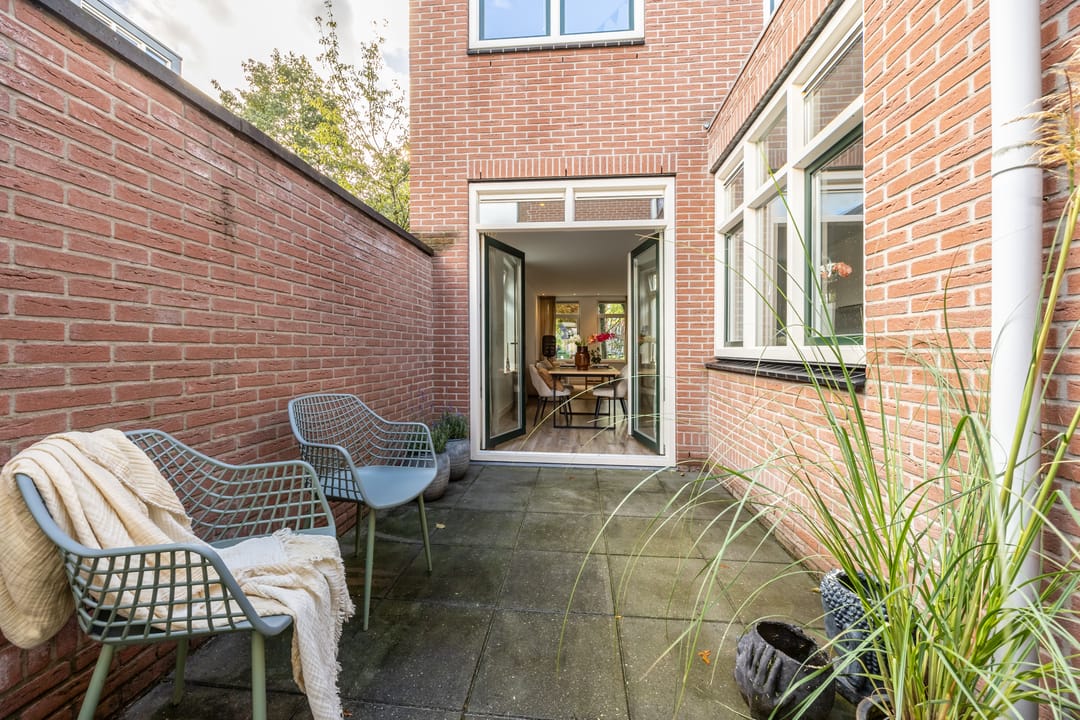 Photo 11 of Romolenstraat 39