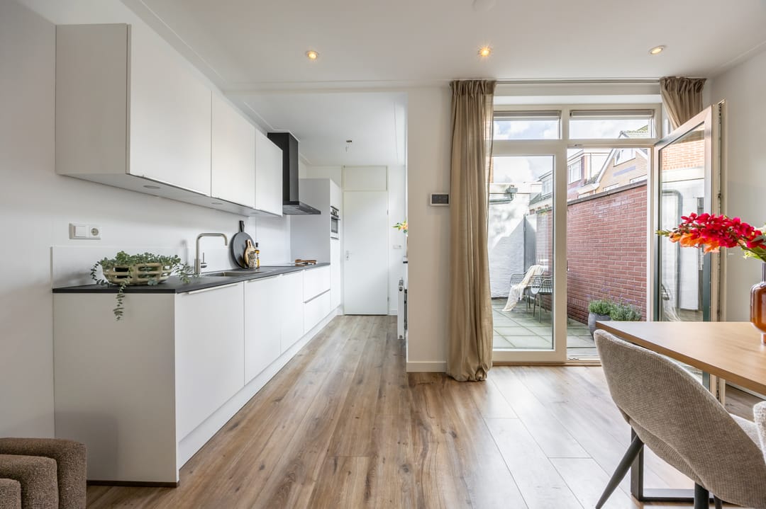 Photo 7 of Romolenstraat 39