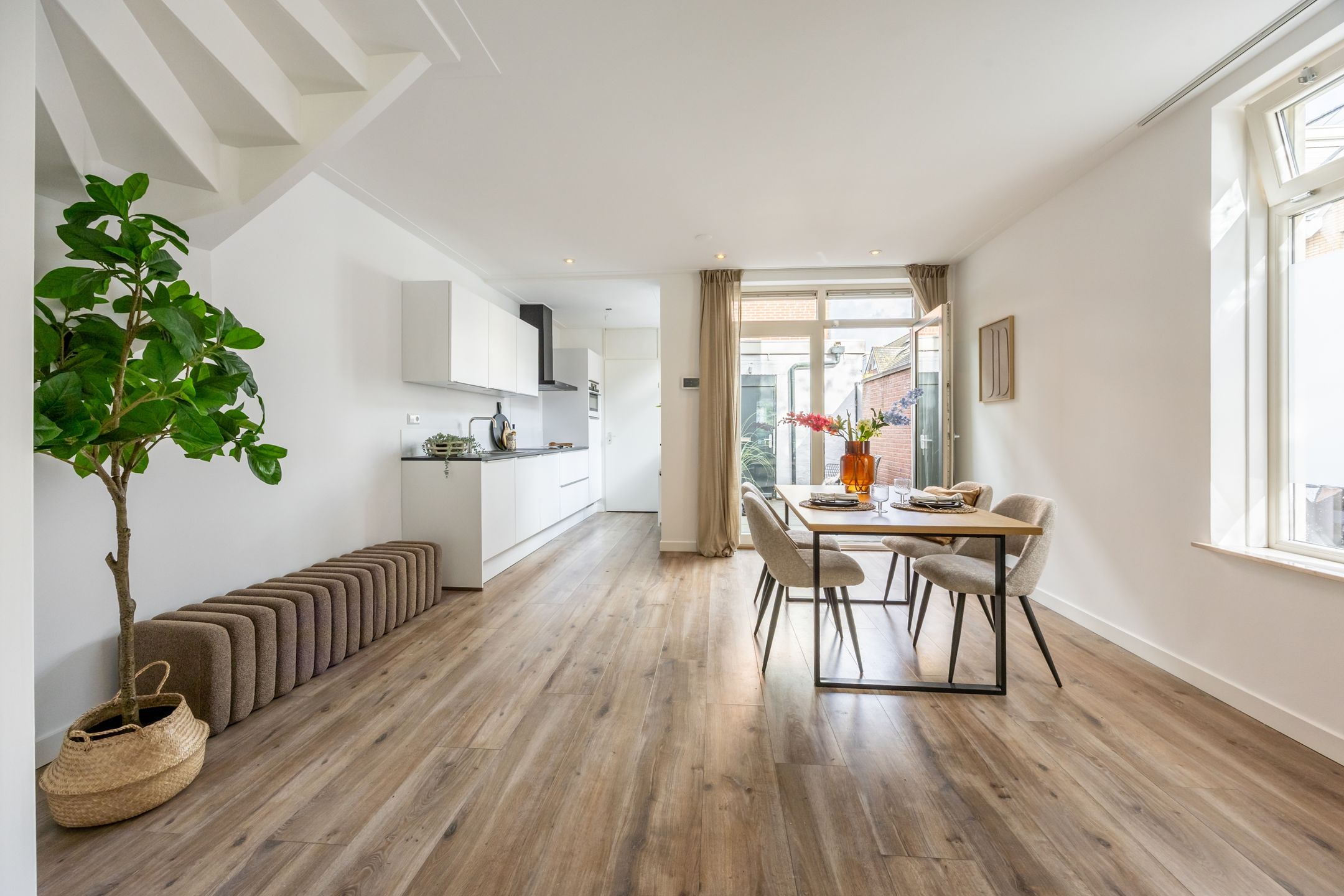 Photo 6 of Romolenstraat 39