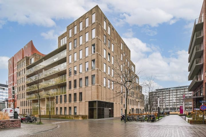 Photo 3 of Leo Smitstraat 57