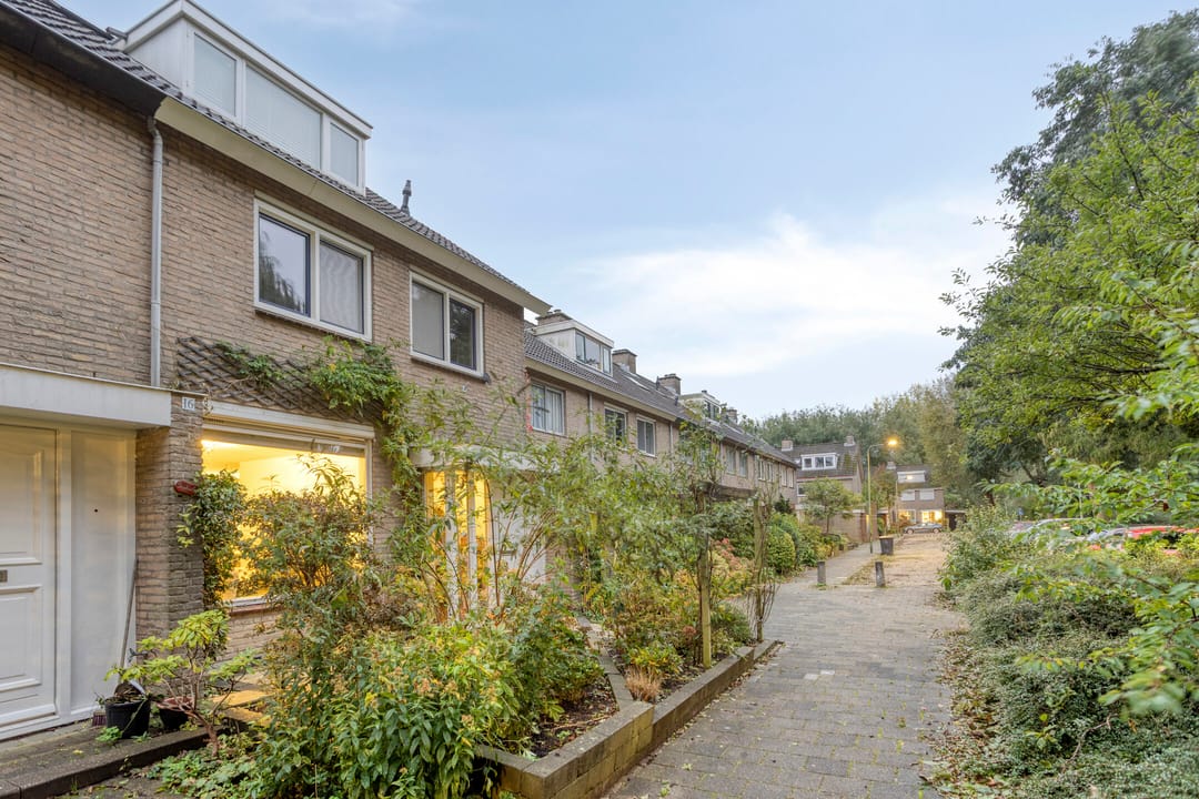Photo 1 of Rossinistraat 14