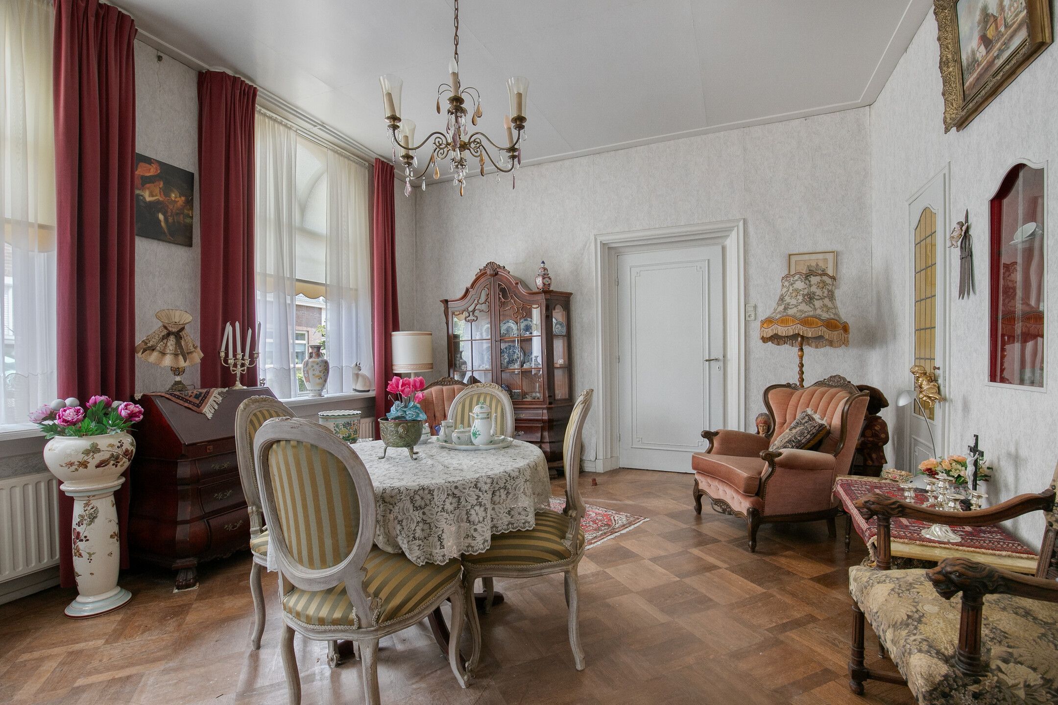 Photo 9 of Raadhuisstraat 39