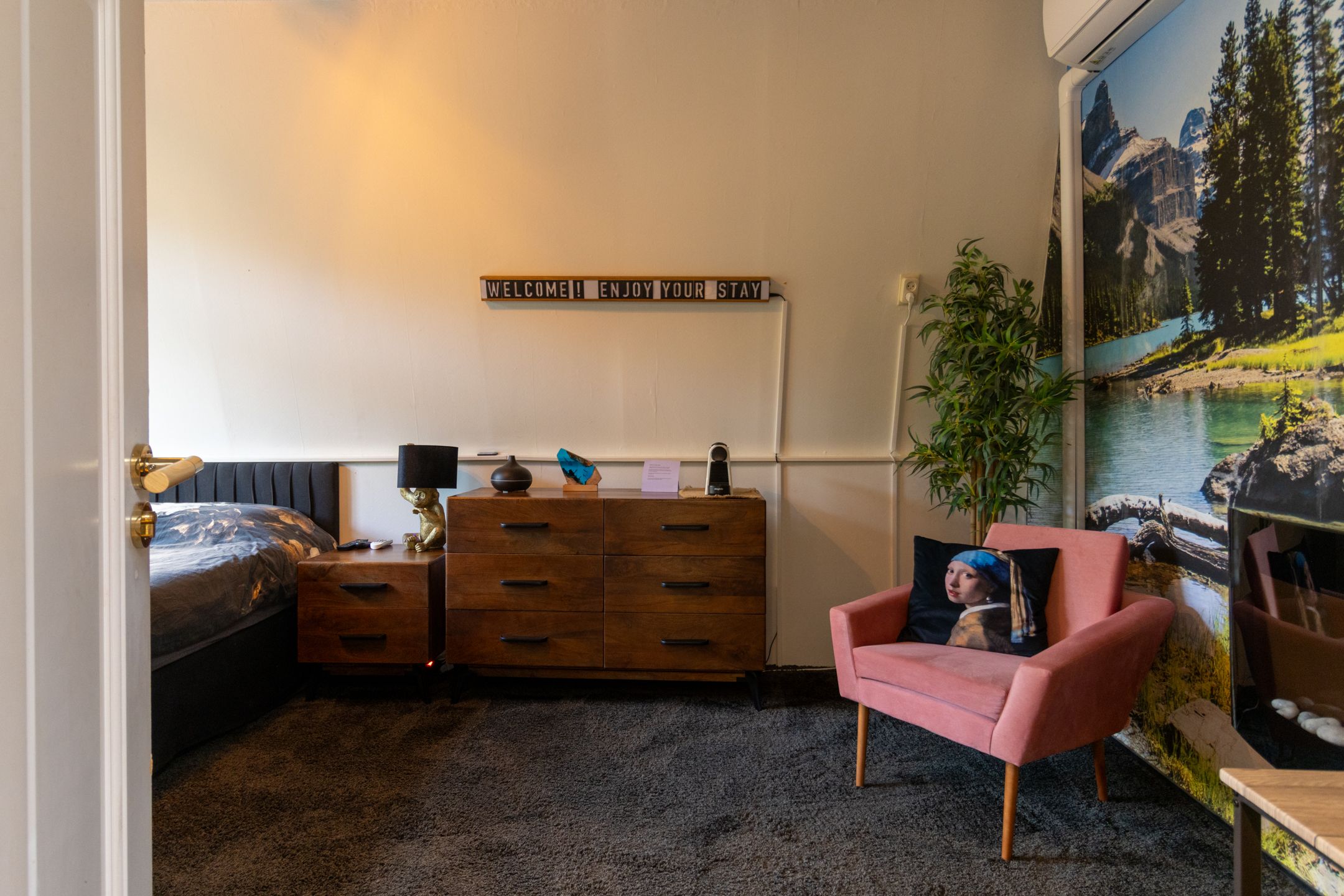 Photo 48 of Spoorstraat 122