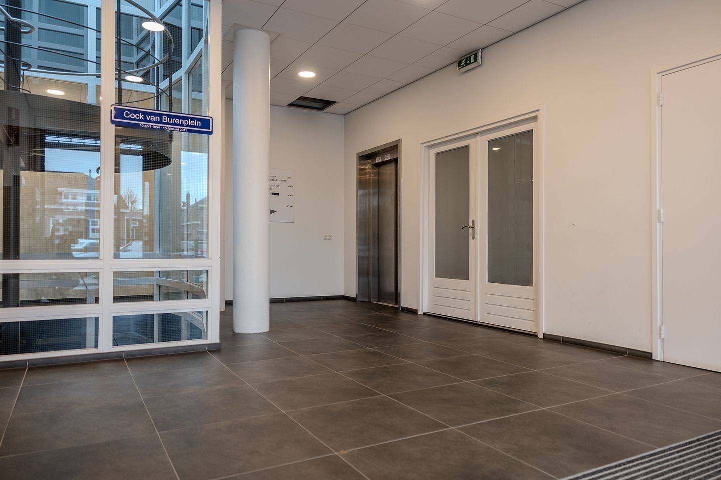 Bekijk foto 2 van Fortuijnplein 25