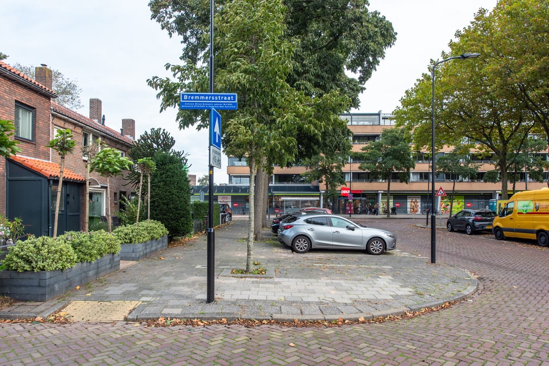 Photo 47 of Bremmersstraat 12