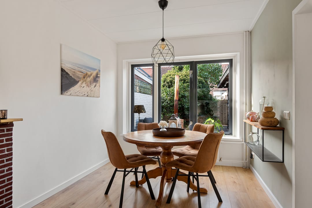 Photo 11 of Bremmersstraat 12