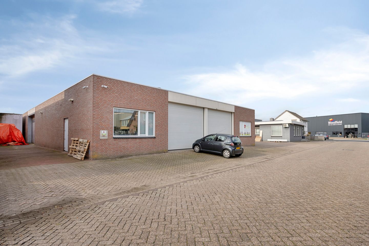 View photo 1 of Heidebloemstraat 4