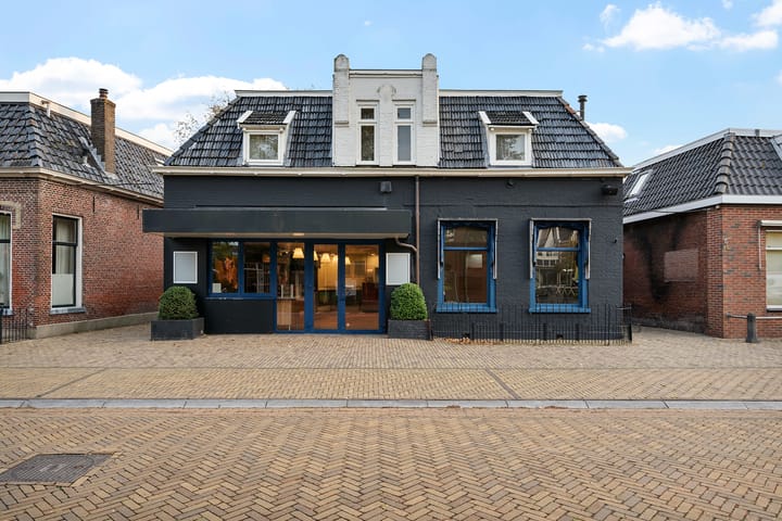 Langebuorren 13, Stiens