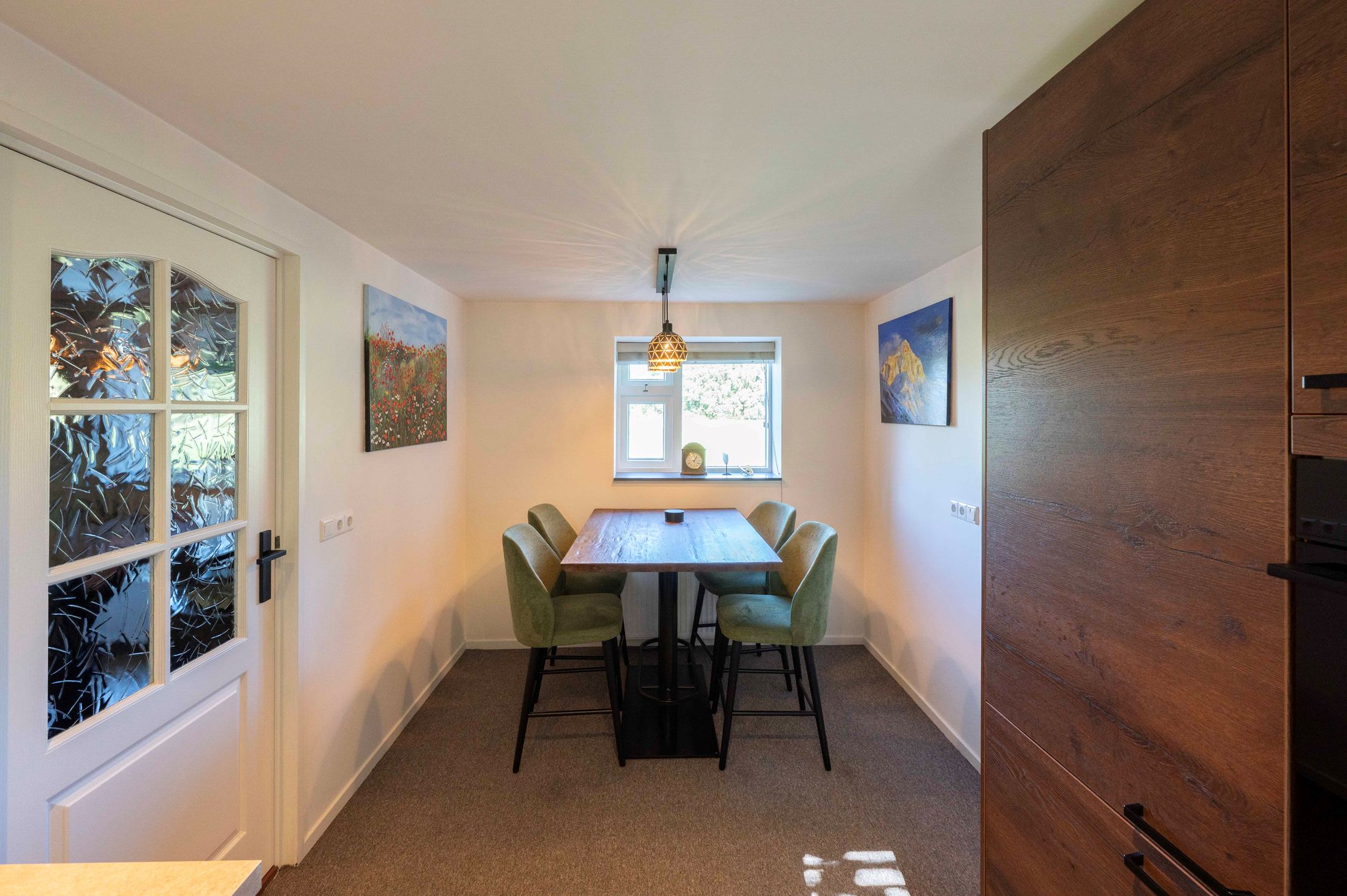 Photo 9 of Roosendaalsebaan 18