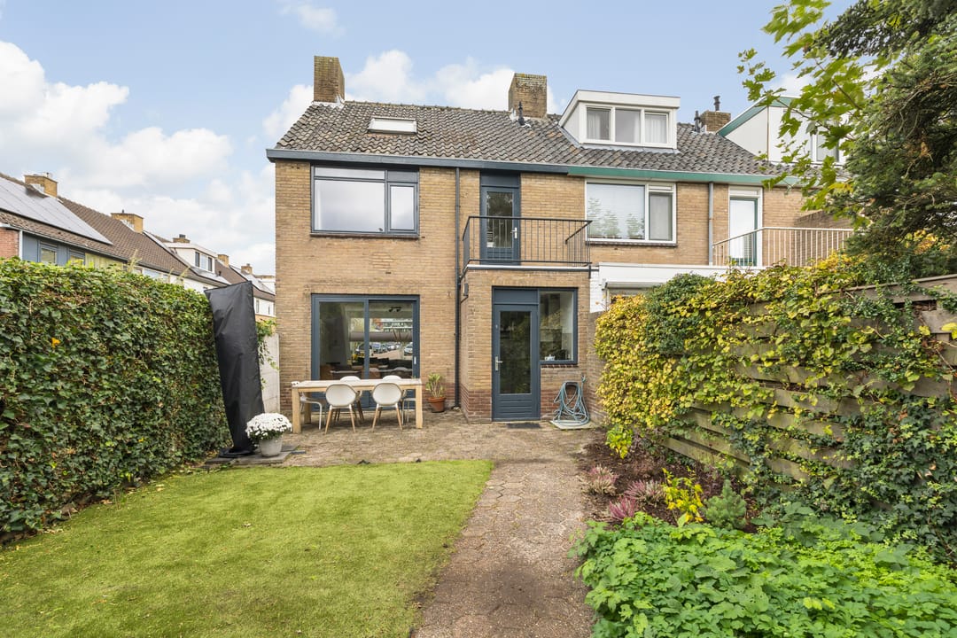 Photo 2 of Hofwijkstraat 17