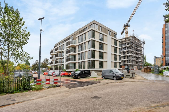 Photo 2 of Dokter Van der Stamstraat 212