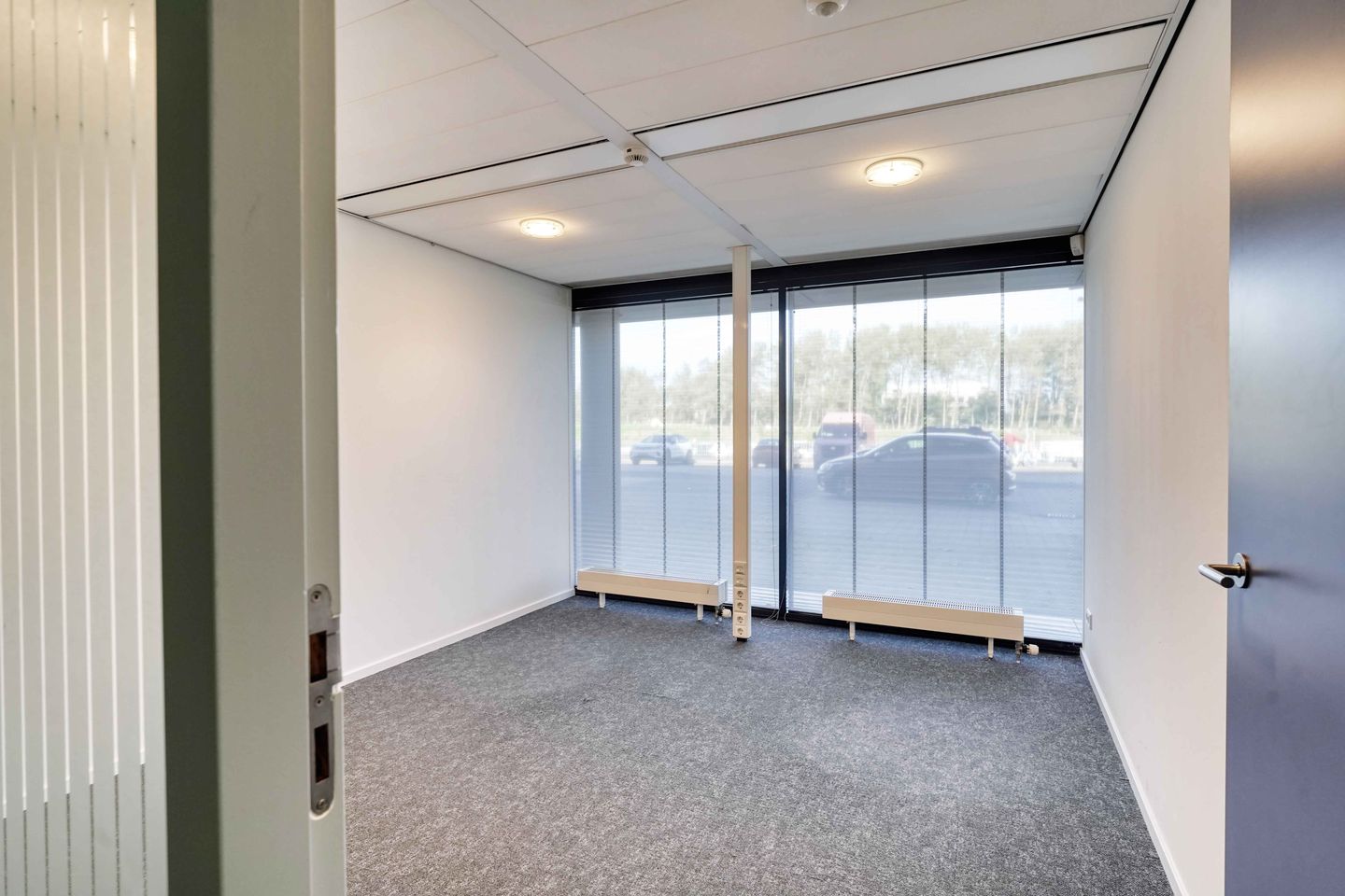 Bekijk foto 4 van Rogstraat 2