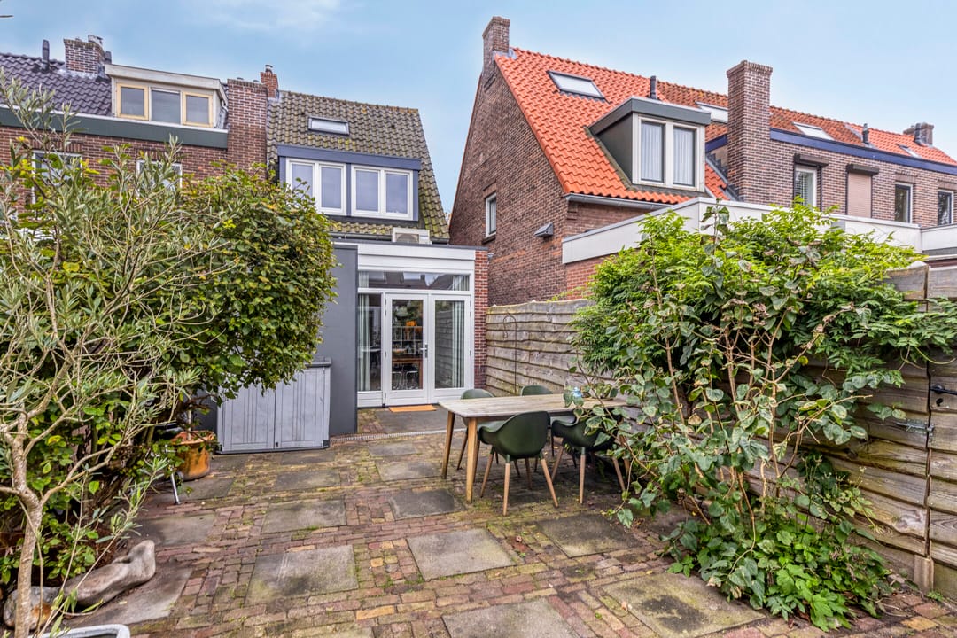 Photo 28 of Paulus Potterstraat 14