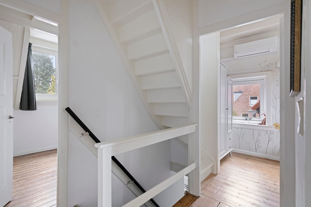 Photo 13 of Paulus Potterstraat 14