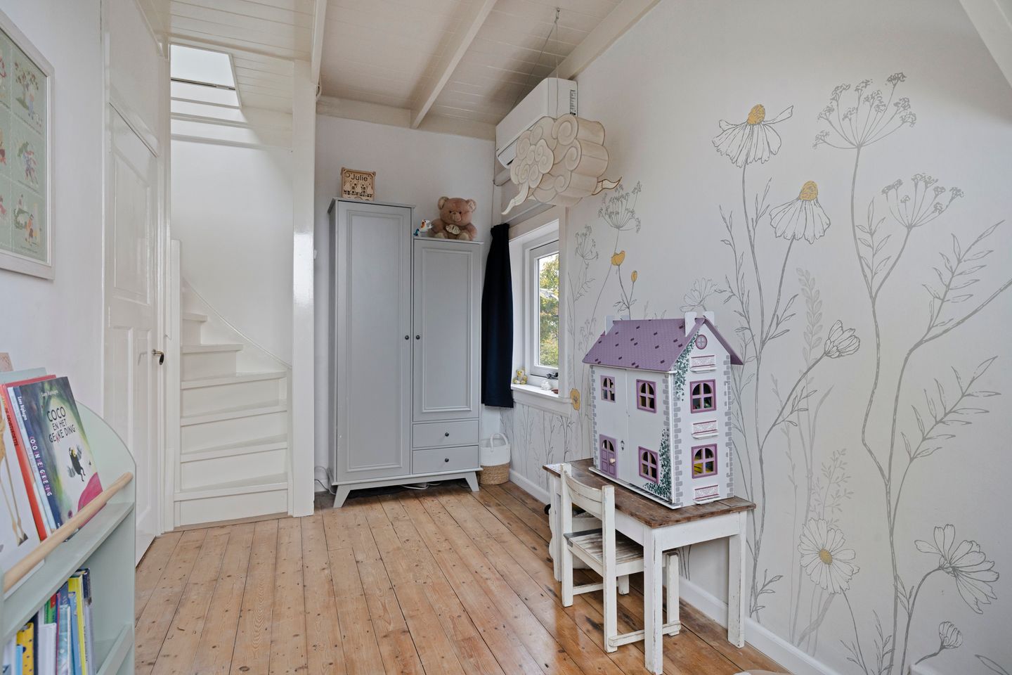 Photo 19 of Paulus Potterstraat 14