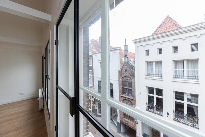 Photo 5 of Nieuwstraat 1-C