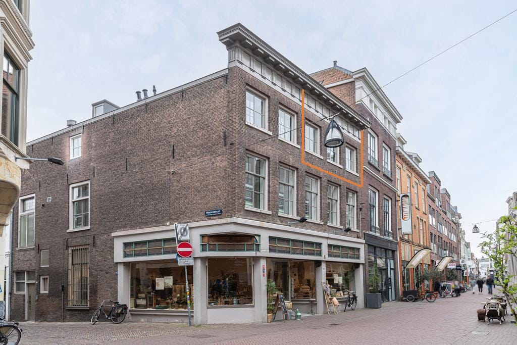 Photo 1 of Nieuwstraat 1-C