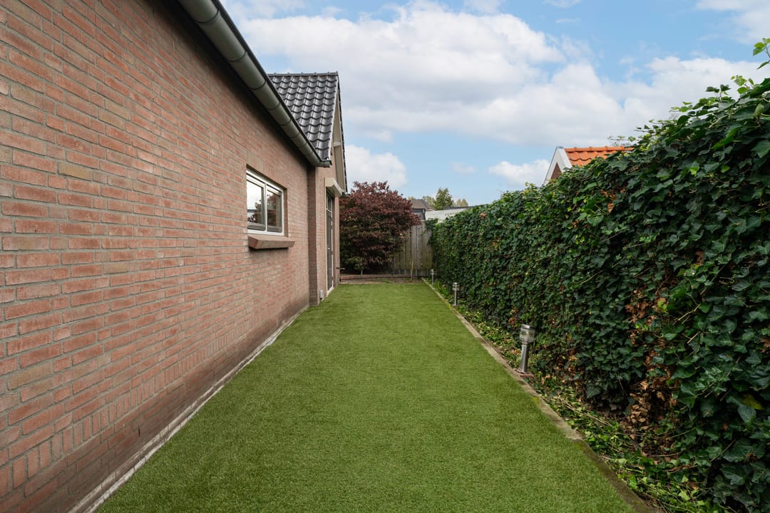 Photo 37 of Schoolstraat 46